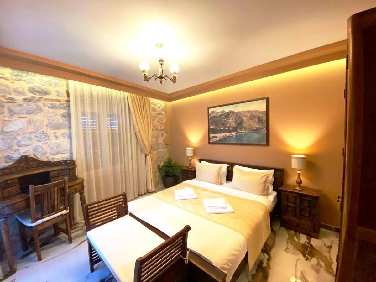 D & Sons Apartments Kotor Luaran gambar