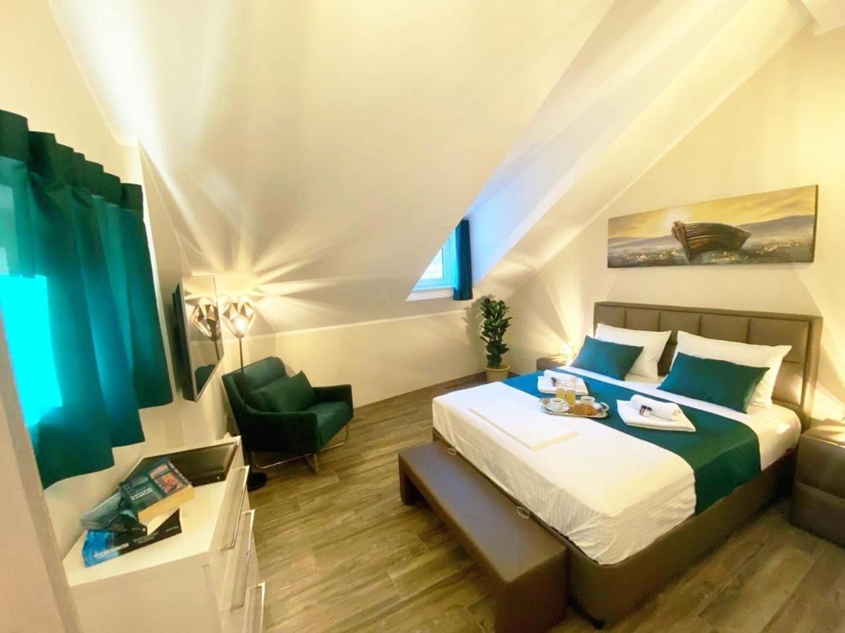 D & Sons Apartments Kotor Luaran gambar