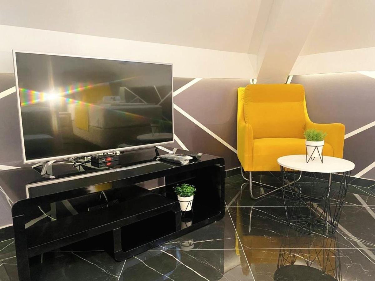 D & Sons Apartments Kotor Luaran gambar