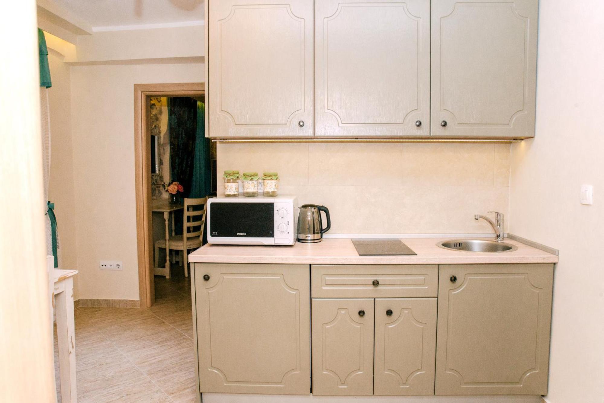 D & Sons Apartments Kotor Bilik gambar