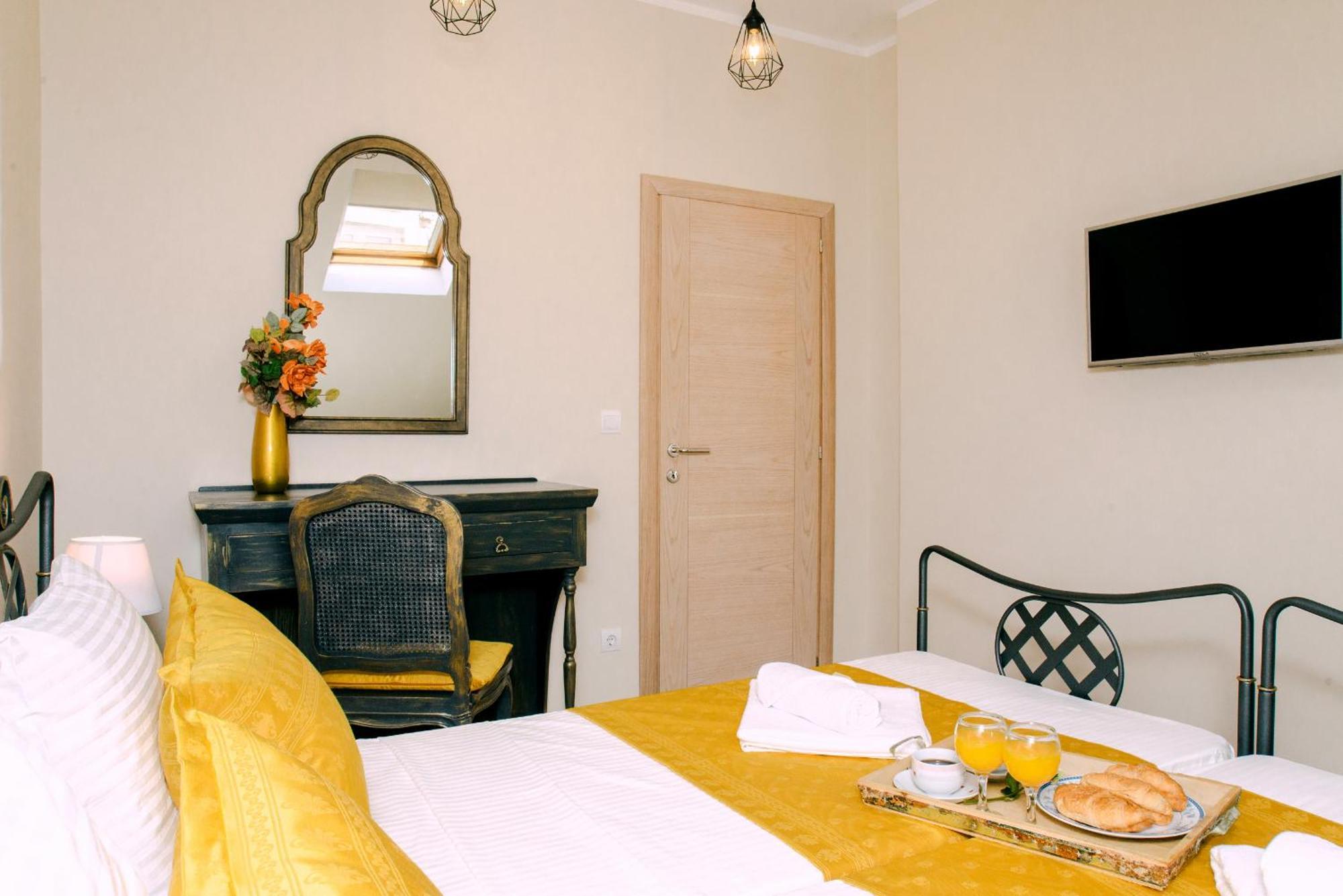 D & Sons Apartments Kotor Bilik gambar