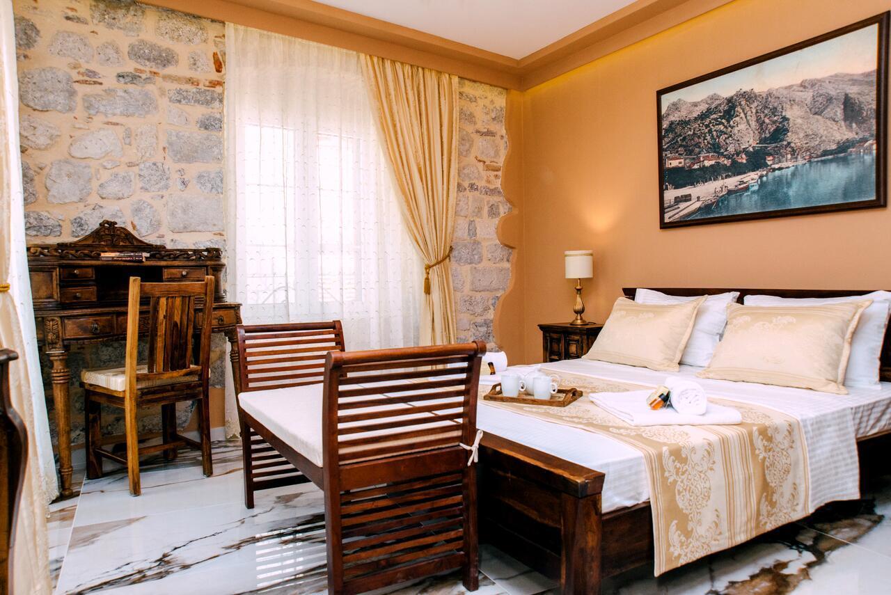 D & Sons Apartments Kotor Luaran gambar