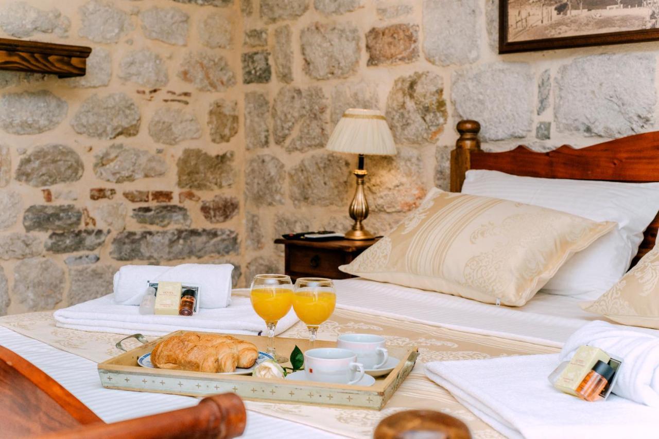 D & Sons Apartments Kotor Luaran gambar